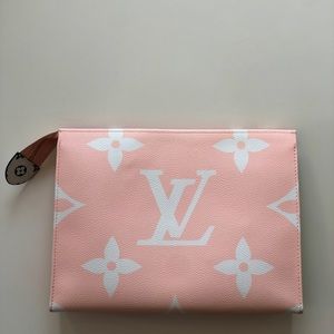 Toilet bag XL rouge/rainbow monogram clutch LV